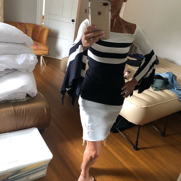 Bailey 44 navy/white stripe off shoulder top - Picture 6 of 6